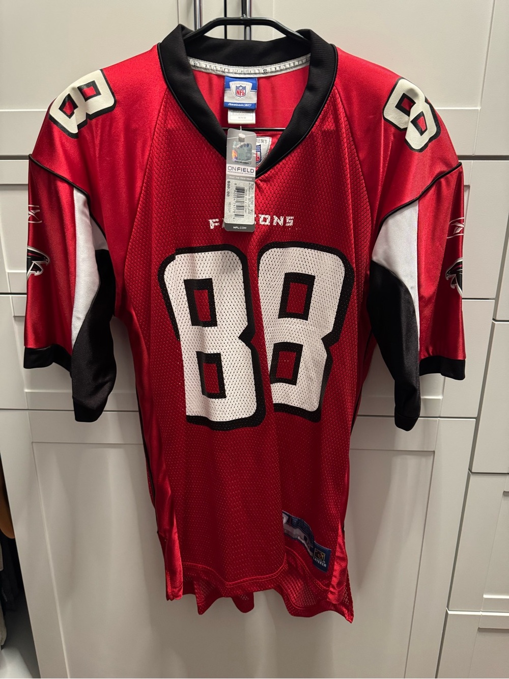 RARE, New Tony Gonzalez #88 Falcons Reebok On Field Jersey Men’s M NFL NWT HOF